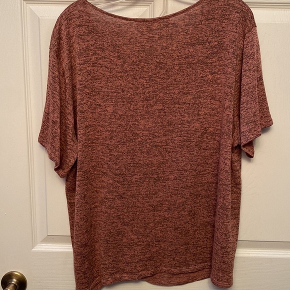 B womens Exclusive One casual stretch short sleeve embellished plus size top 3X - Picture 3 of 5